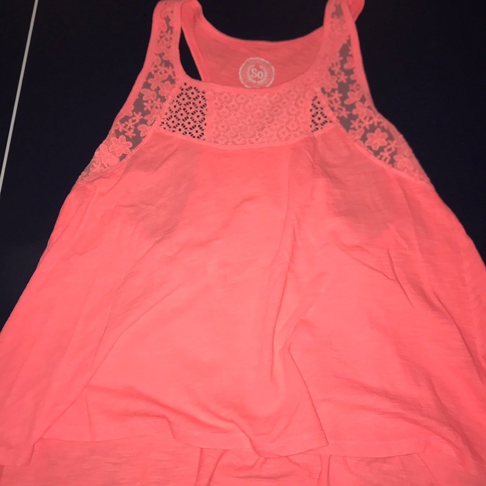 Flowy Tank